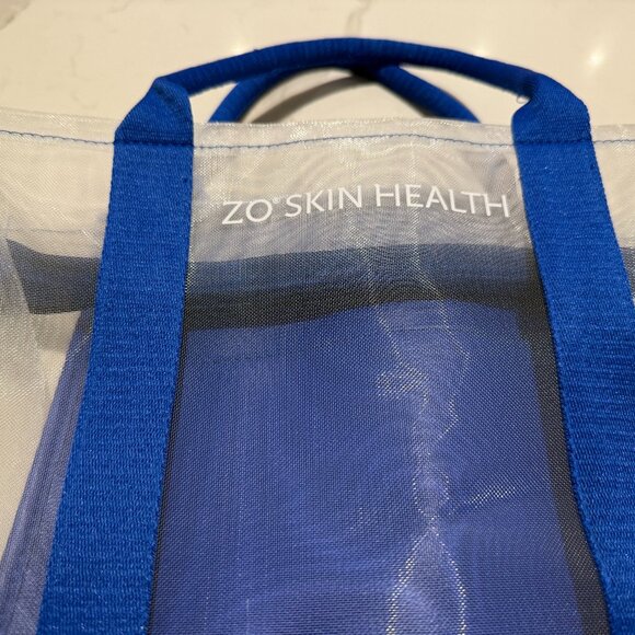 ✨CLOSET CLEAR OUT ✨🆕 NEW: ZO SKIN HEALTH - Beach bag - Picture 2 of 2